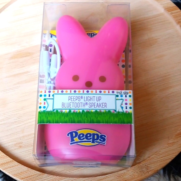 Peeps Light-Up Bluetooth Speaker - Picture 1 of 5